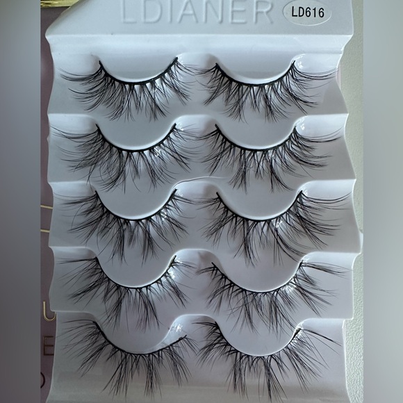 5 pairs of eyelashes, many styles - Picture 3 of 10